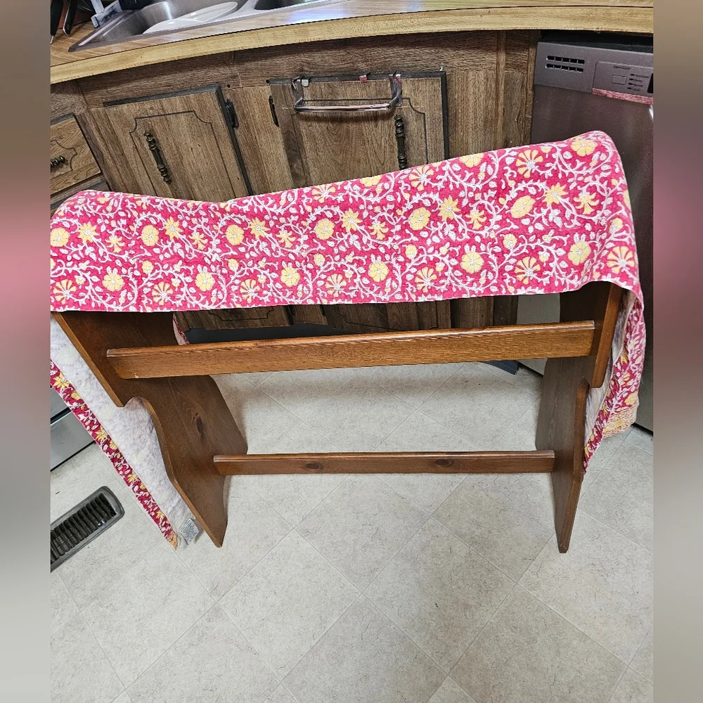 Pottery Barn French Country Red Yellow Floral Paisley Cotton Runner 16 X 90 EUC